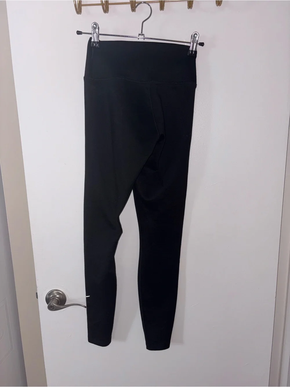 Nike sleek black